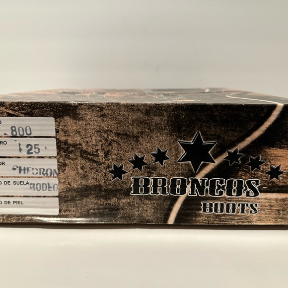 Broncos Western Boots - Picture 11 of 13